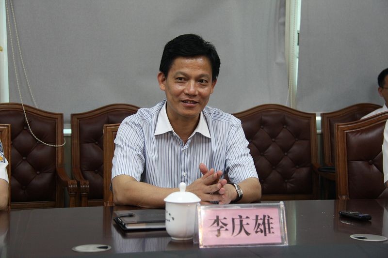 对如何更好地建设"平安潮州",李庆雄代市长强调,公安工作必须