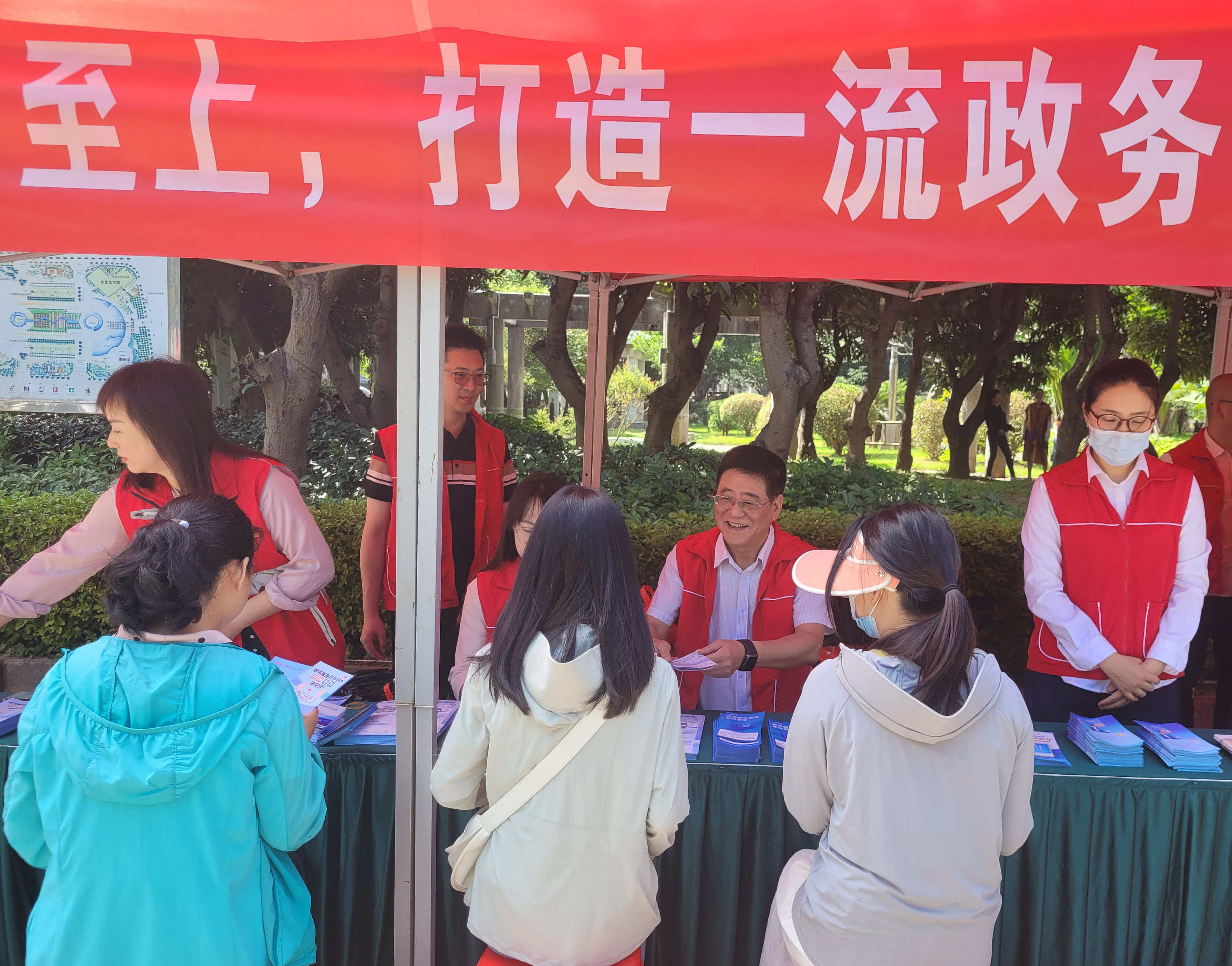 宣传-曾局2.jpg