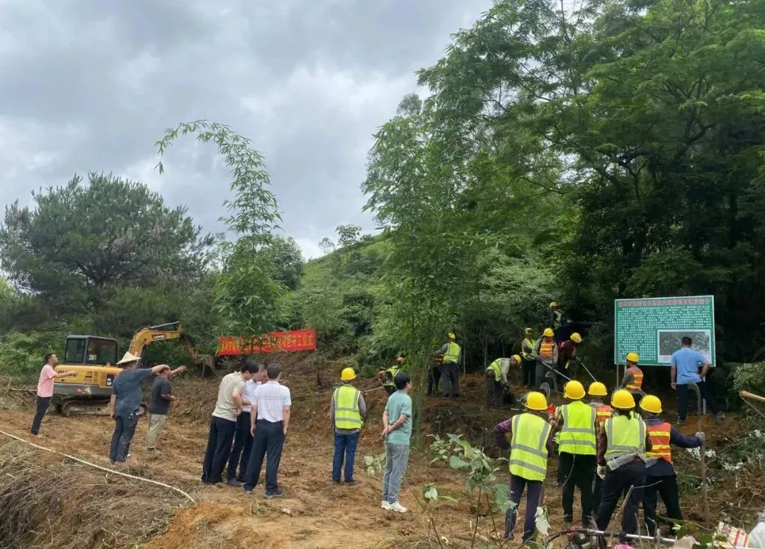 潮州市潮安区生物防火林带建设项目开工仪式2.png