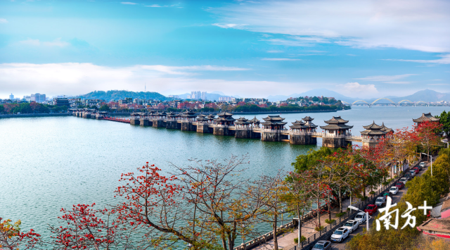 3月，深圳、佛山相继到访潮州，广东这两座万亿级城市纷纷向潮州伸出合作之手。陈锡荣 摄